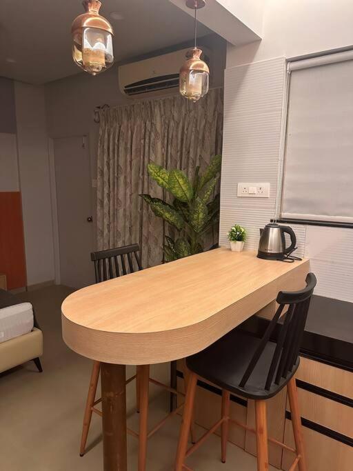Apartment Terra Private With Balcony Wifi Ac Smart Tv Kitchenette Washing Machine *